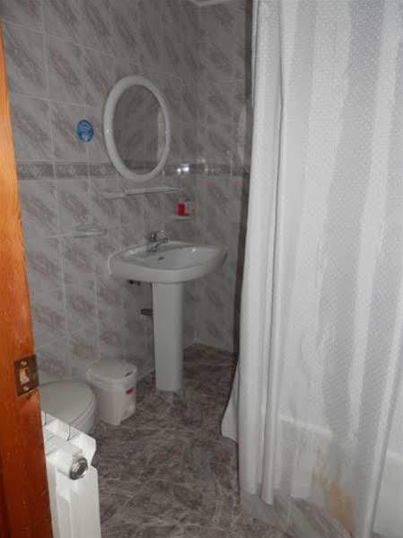 Hostal El Portalico Linares de Mora Eksteriør bilde